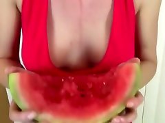 mom eats eat sunny pussy vore