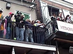 neverbeforeseen Mardi Gras Girls Flashing Pussy And Tits On The Streets Of New Orleans - SouthBeachCoeds