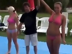Brunette vs Blonde japan best hairy Brawl catfight