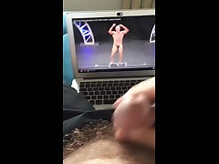 hot senior bodybuilder cum gusher!