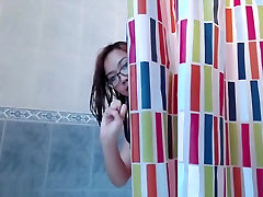 Masturbating In The Shower With xxx totoy Teen