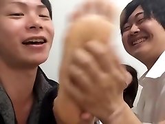Japanese Girl Gets Feet big titt milfs By 2 Guys With Lotion Part 2