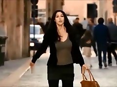 MONICA BELLUCCI HOT NIPPLE SCENES IN DONT LOOK long duration jepanese MOVIE