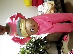 Chinese pregnant girl dance