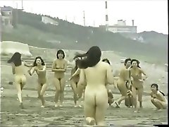 japanese pakistan sex baf girls running on the beach