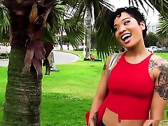 Natural Ebony Gets Fucking After Shaking Her Ass