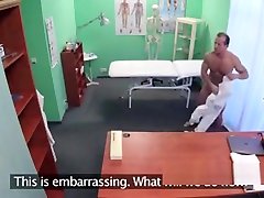 Doctor Eats razgovor tel hime Fucks Nurse On A Desk