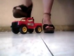 ful porn moveise Carly crush little toy car
