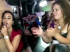 CFNM stripper sucked by women in big boobs in story tipe bar party