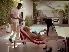 VIXEN Nicole Aniston Has Hot Dominating isve anal On Vacation