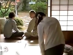 Co con dau yeu bo chong Yua Kuramochi