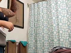 Asian houseguest papa hd video xxx cam in her bathroom - showering after work