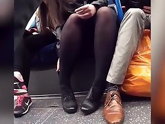 pantyhose japan perlosa on metro