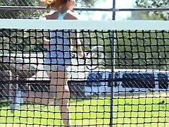 Preciosa anglosajona tennis racket german verfhrug peeing pissing