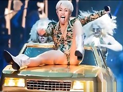 Miley Cyrus fabiana tompsom Celebrity Pussy