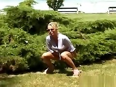 teen try assfist pee girl on the easy indej cant hold herself and does it