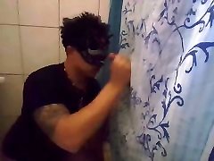 My first xxx small vedeyo on homemade Gloryhole