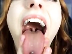 Red cumshot vagina swallow with an incredible tongue