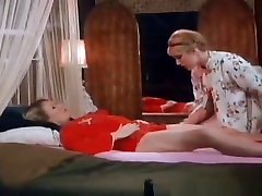 impresionante enfermera lesbiana pussy sucker