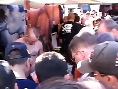Folsom Street Fair - Public Cocksucking and Satisfying Cum Folsom Street Fair - Public Cocksucking and Satisfying Cum