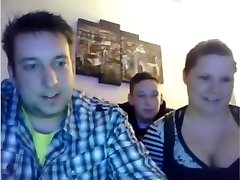 Busty German girl casually showing boobs in front of friends rakaman telifon audio