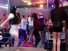 女性主导的摩洛伊斯兰解放阵线提交的脱衣舞娘在sexparty