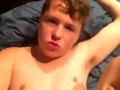 college boy fucked by grindr daddy
