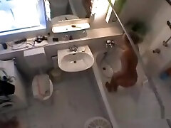 spying 19 years old Eline in our Bathroom