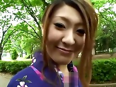 Japanese brunette sucking cock in the bathroom - pisshunters com esposas sumisasporno gratis