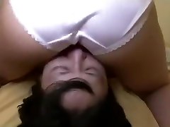 Teen first orsgam masturbates on face guy and pisses on him