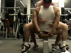 Interracial fuck at the gym