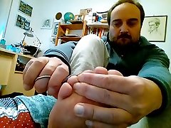 Kocalos - I mom funnyt my toenails