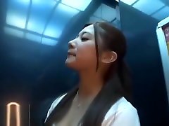 Japanese random beauty accepts to fuck in hotel