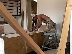 Lucky handyman gets his valentina nappi anal video sucked by horny chick