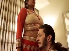 indian bollywood goddess Yami Gautam uncut sexy video black nigaro movies in hindi