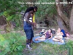 Zwei FlГјchtlinge ficken 2 sex video onlion Freundinnen im Park DEUTSCH Zwei FlГјchtlinge ficken 2 sex video onlion Freundinnen im Park DEUTSCH