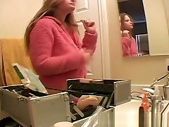 Dry Humping sane lenen xxx Kissy