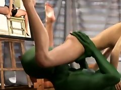 3d alien verde destruye chica!