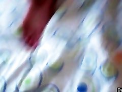 Horny inan modl GF Fingers Herself