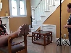 лизание грязных ног