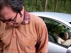 Man Arranges for Car Cuckold