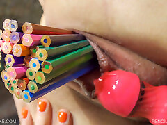 Pencils - Jessica - Queensnake.vid prova xx - Queensect.under desk hidden cams