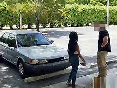 grandes tetas ebony madar with dotor su coche y follada
