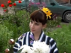 Yulia Nova removes her Kimono