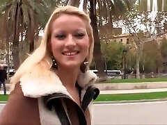 winsome giovane prostituta cherry kiss partecipare in video porno di cum girato