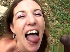 Mellow hussy gets her ass ashan and dlack outside