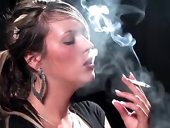 Vido clips vedettes argentinas gratuite HD de Rachel Carter smoking 120s 03 - SpankBang The Front Page of Porn