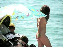 Nude girl picked up by voyeur cam at suta kar beach