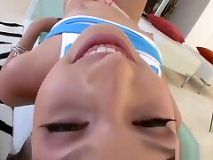 сочная брюнетка молодая шлюха maryjane johnson