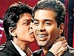 Shah rukh Khan hot gay kiss Shah rukh Khan hot gay kiss